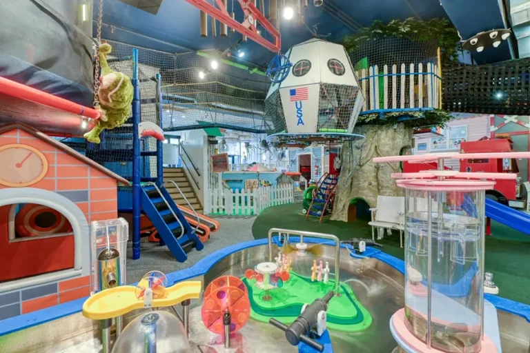 Twinkle Playspace (Brooklyn, NY) Twinkle Playspace (Brooklyn, NY)